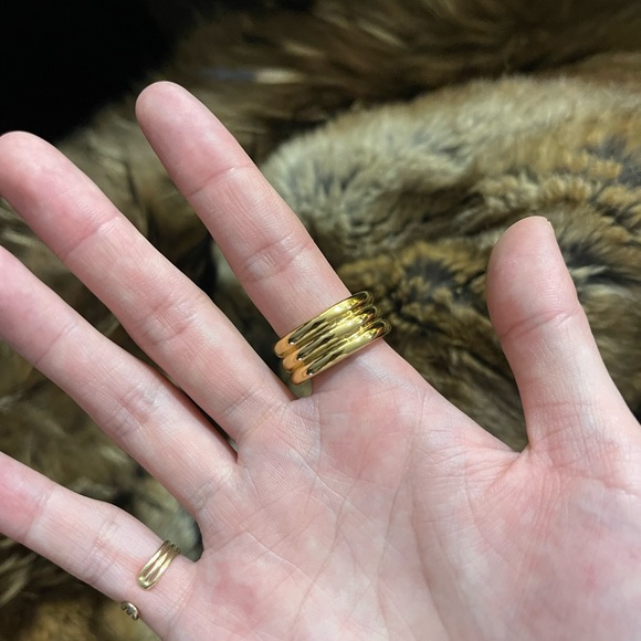 ✨Elegant 18K Gold Plated Three Strands Ring with Rhinestones - Picture 3 of 3